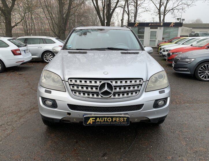 Mercedes-Benz Třídy M 2