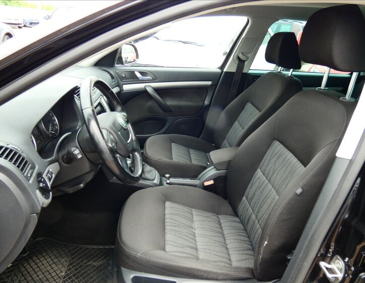 Škoda Octavia 9