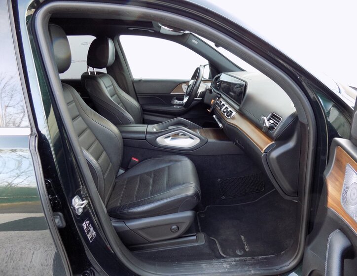 Mercedes-Benz GLS SUV 2,9 l 243 kw