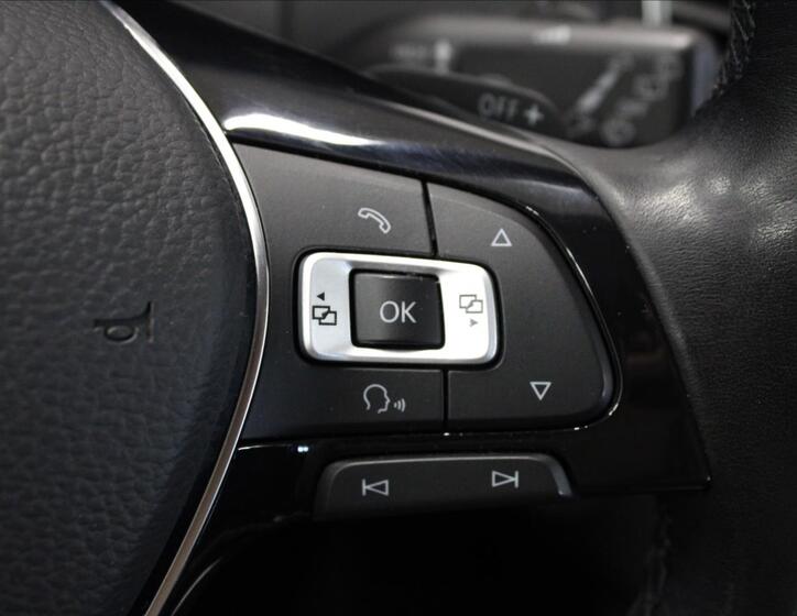 Volkswagen Sharan 19