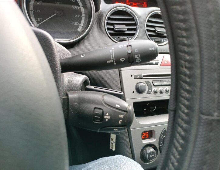 Peugeot 308 Kombi 1,6 l 82 kw