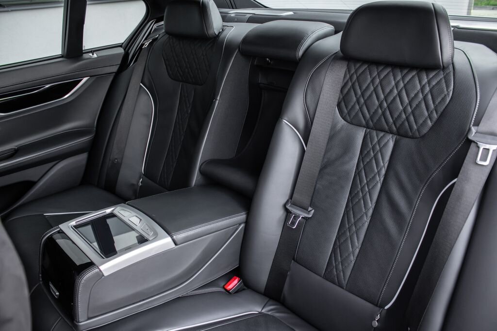 BMW Řada 7 Sedan 3,0 l 294 kw