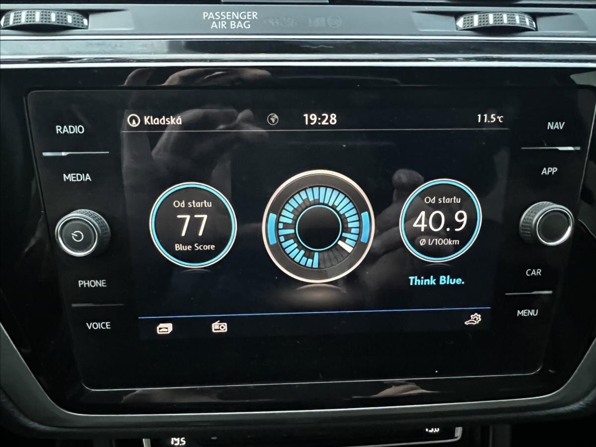 Volkswagen Touran Kombi 1,6 l 85 kw