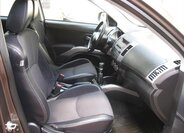 Mitsubishi Outlander 16