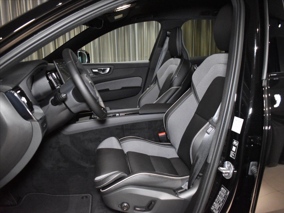 Volvo XC60 SUV 2,0 l 335 kw