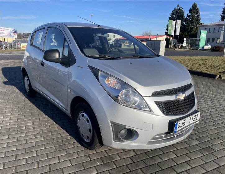 Chevrolet Spark 6