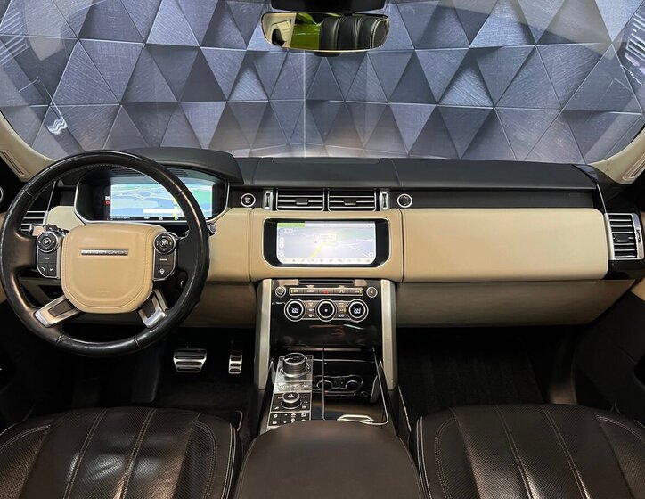 Land Rover Range Rover SUV / Terénní 4,4 l 250 kw