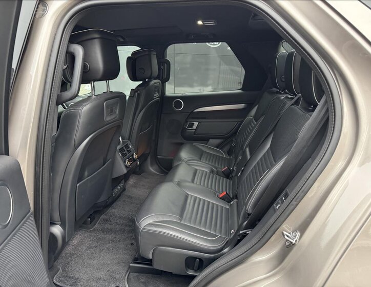 Land Rover Discovery SUV / Terénní 3,0 l 221 kw