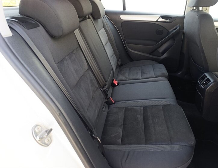 Volkswagen Golf Hatchback 1,6 l 77 kw