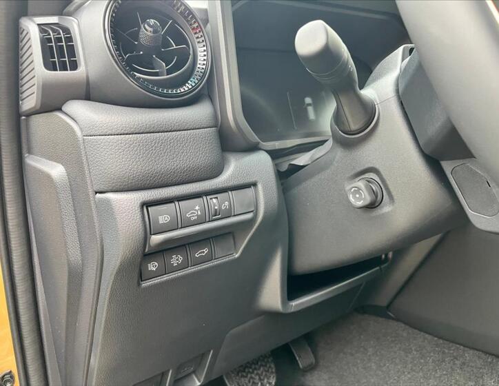 Toyota Land Cruiser 19