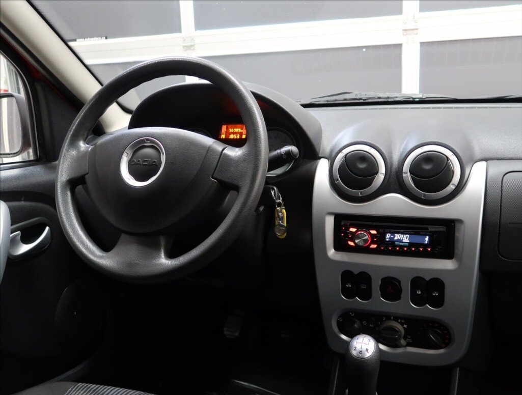 Dacia Sandero Hatchback 1,1 l 55 kw