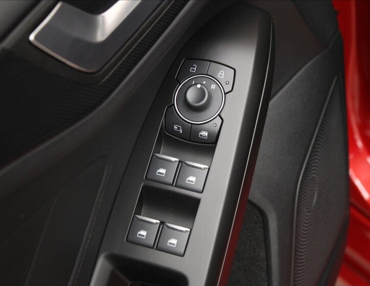 Ford Focus Kombi 999,0 114 kw