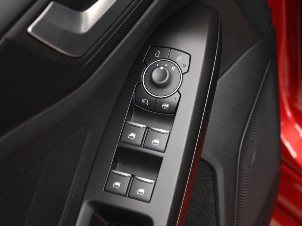 Ford Focus Kombi 999,0 114 kw