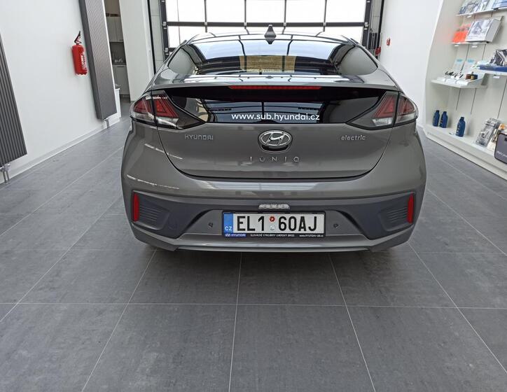 Hyundai IONIQ 4