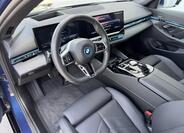 BMW i5 5