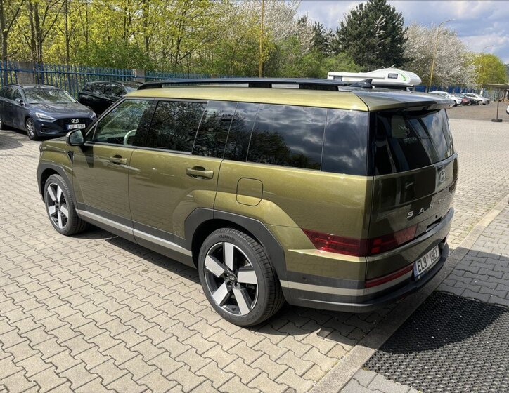 Hyundai Santa Fe SUV / Terénní 1,6 l 185 kw