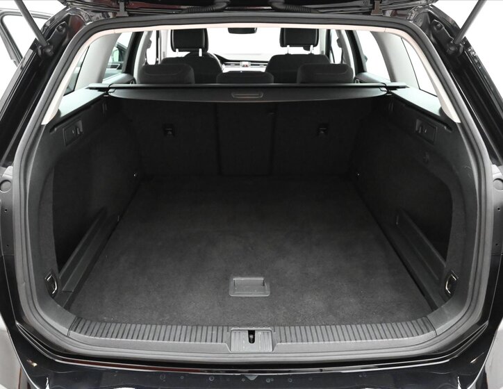 Volkswagen Passat 10