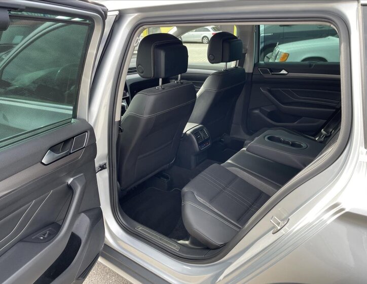 Volkswagen Passat Kombi 2,0 l 140 kw