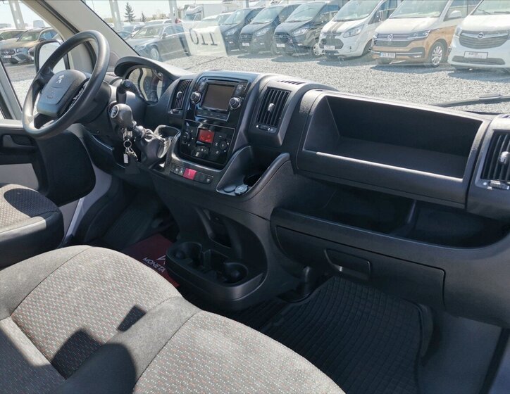 Peugeot Boxer Ostatní 2,2 l 110 kw
