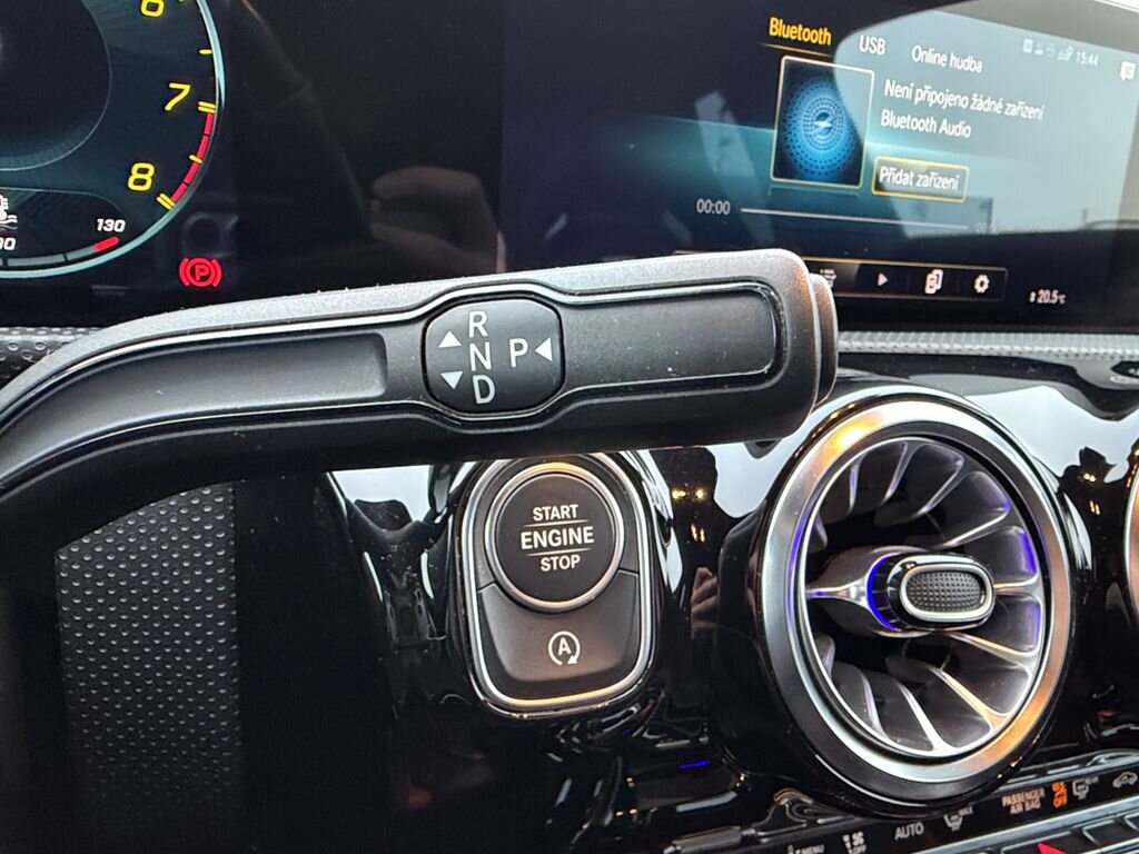 Mercedes-Benz CLA Kombi 2,0 l 310 kw