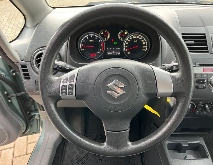 Suzuki SX4 19