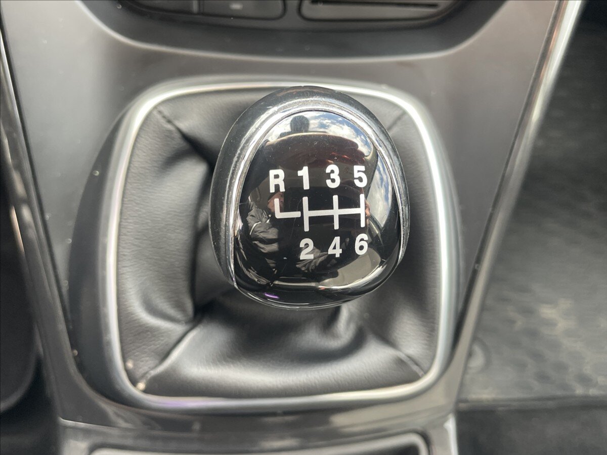 Ford Kuga SUV / Terénní 1,5 l 110 kw