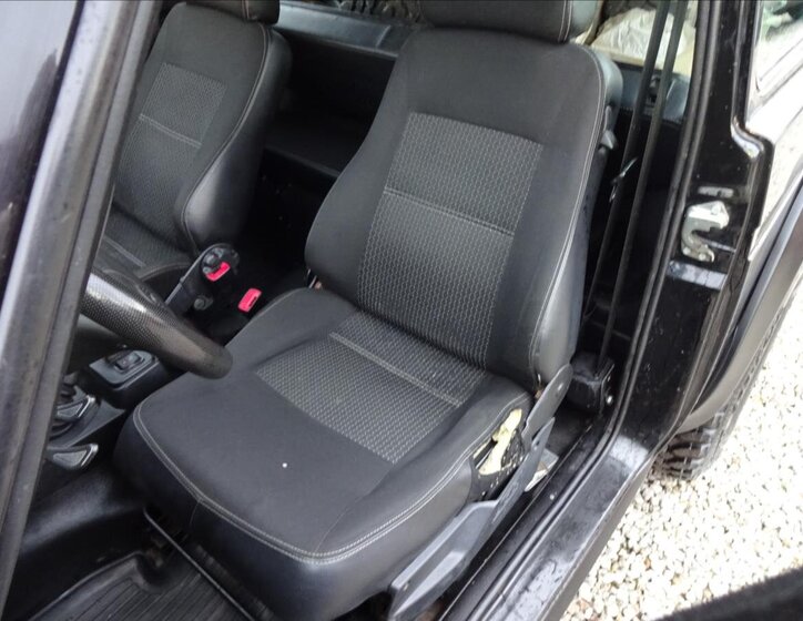 Lada Niva Kombi 1,7 l 61 kw