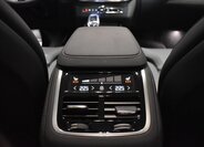 Volvo XC90 SUV / Terénní 2,0 l 228 kw