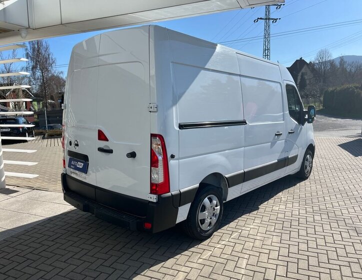 Nissan Interstar Skříň 2,3 l 100 kw