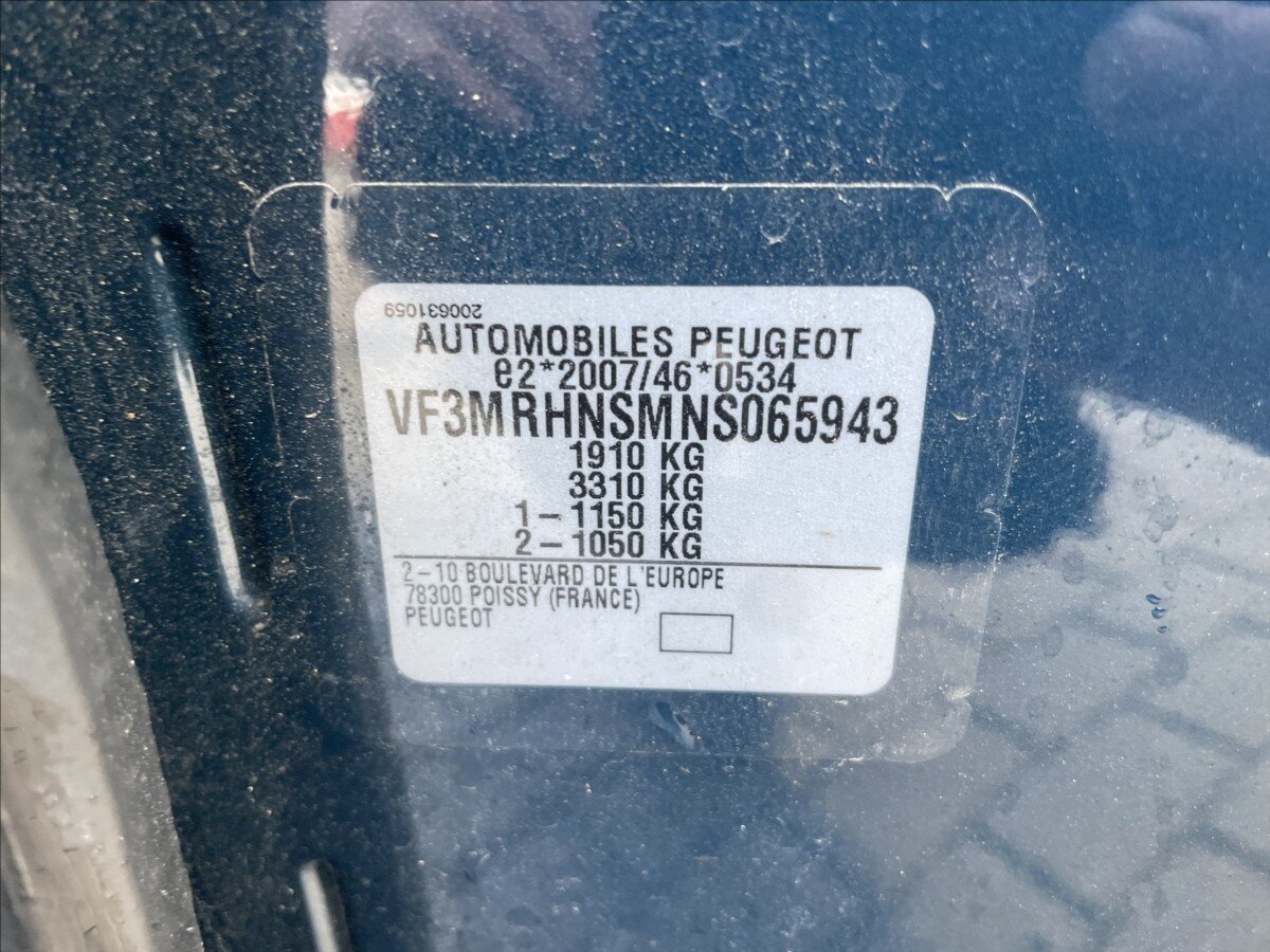 Peugeot 3008 MPV 1,2 l 96 kw