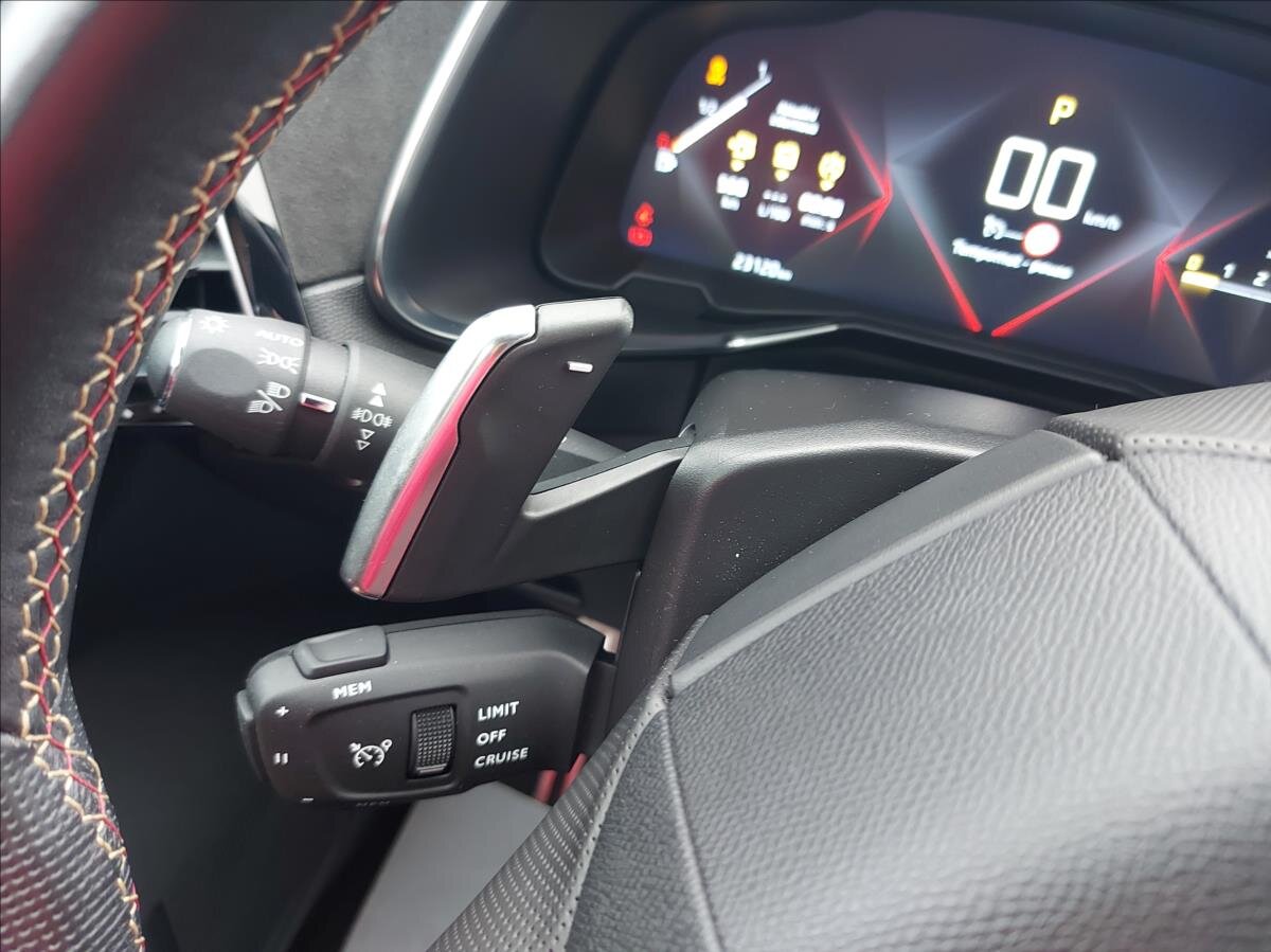 DS Automobiles DS7 Crossback SUV / Terénní 1,6 l 133 kw