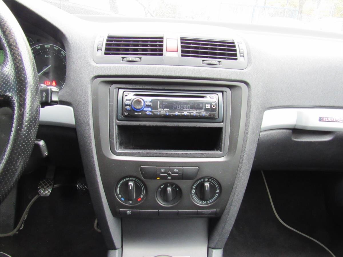 Škoda Octavia Kombi 2,0 l 110 kw