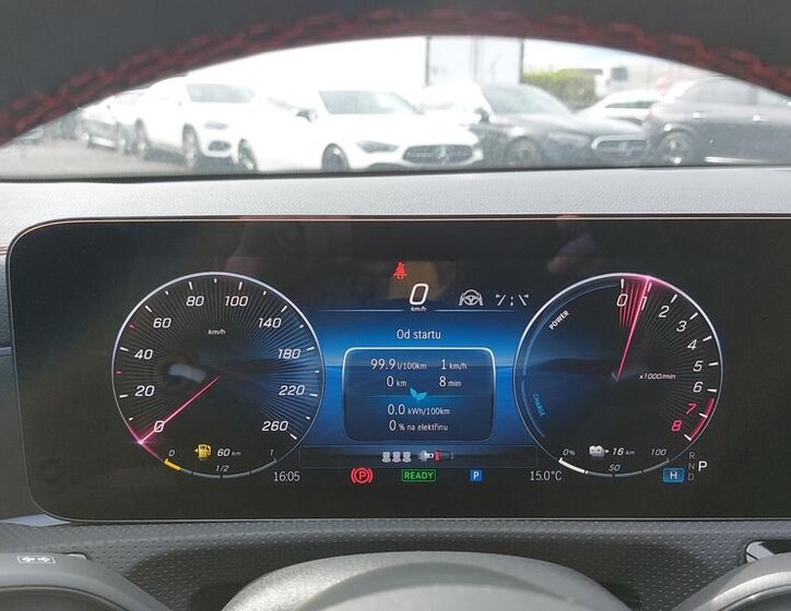 Mercedes-Benz CLA Kombi 1,3 l 120 kw