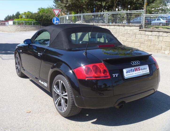 Audi TT 4