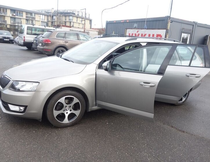 Škoda Octavia 13