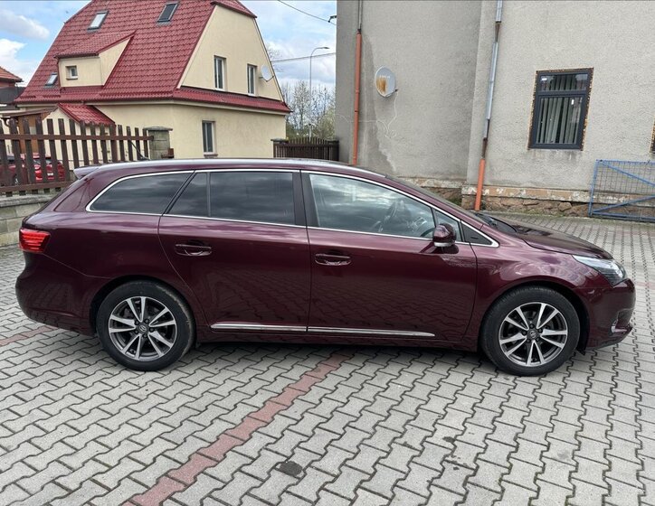 Toyota Avensis Kombi 1,8 l 109 kw