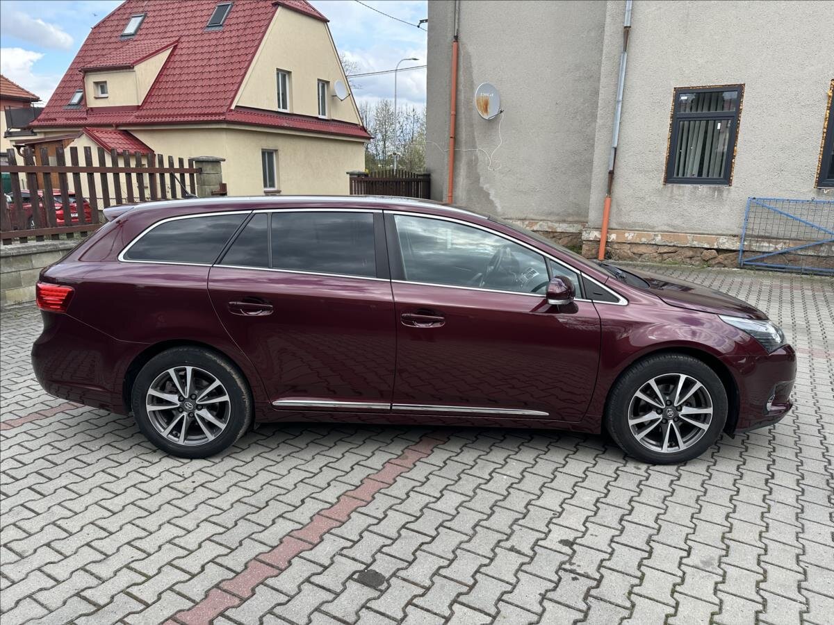 Toyota Avensis Kombi 1,8 l 109 kw