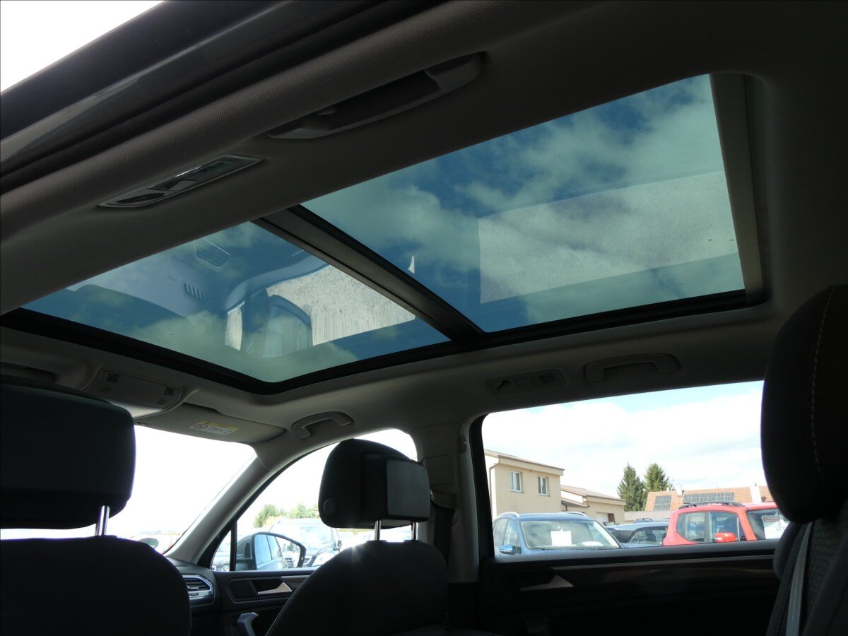 Volkswagen Tiguan Allspace SUV / Terénní 2,0 l 140 kw