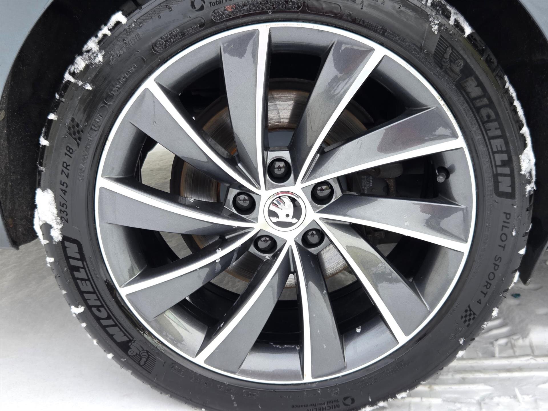 Škoda Superb Kombi 2,0 l 110 kw