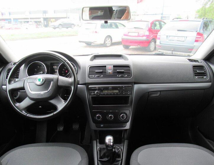 Škoda Yeti SUV / Terénní 1,2 l 77 kw