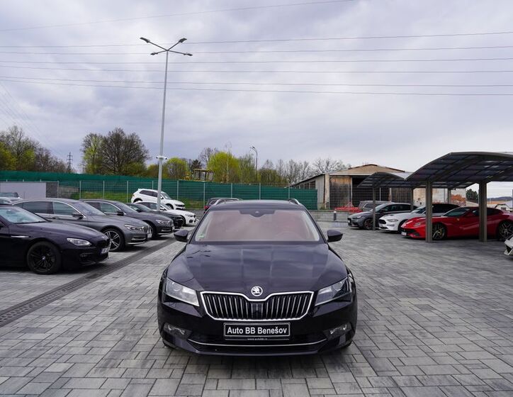 Škoda Superb Kombi 2,0 l 140 kw