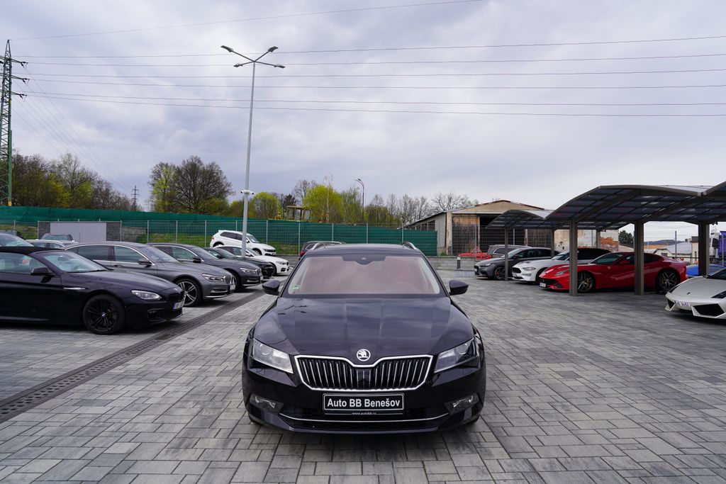 Škoda Superb Kombi 2,0 l 140 kw