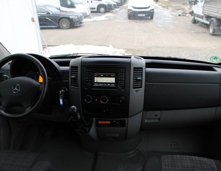Mercedes-Benz Sprinter Užitková 2,1 l 120 kw