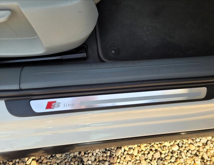 Audi A4 Sedan 2,0 l 110 kw