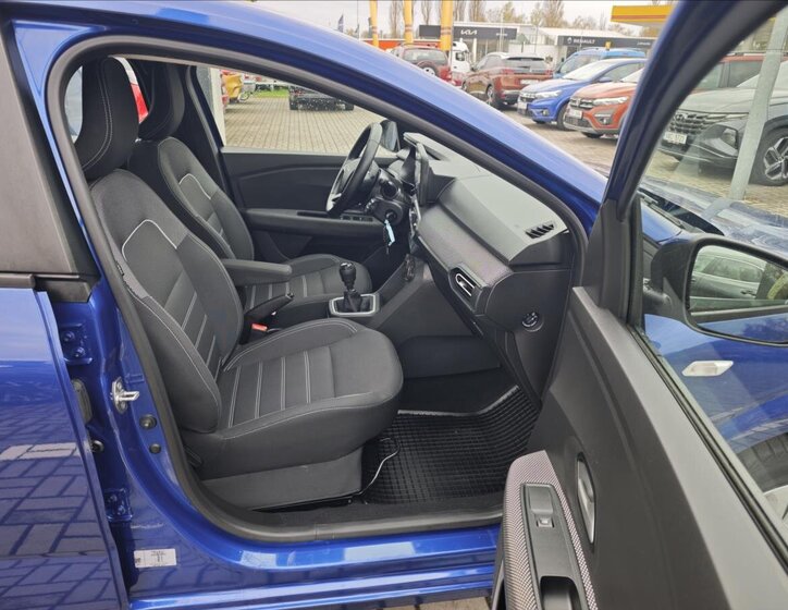 Dacia Sandero Hatchback 999,0 67 kw