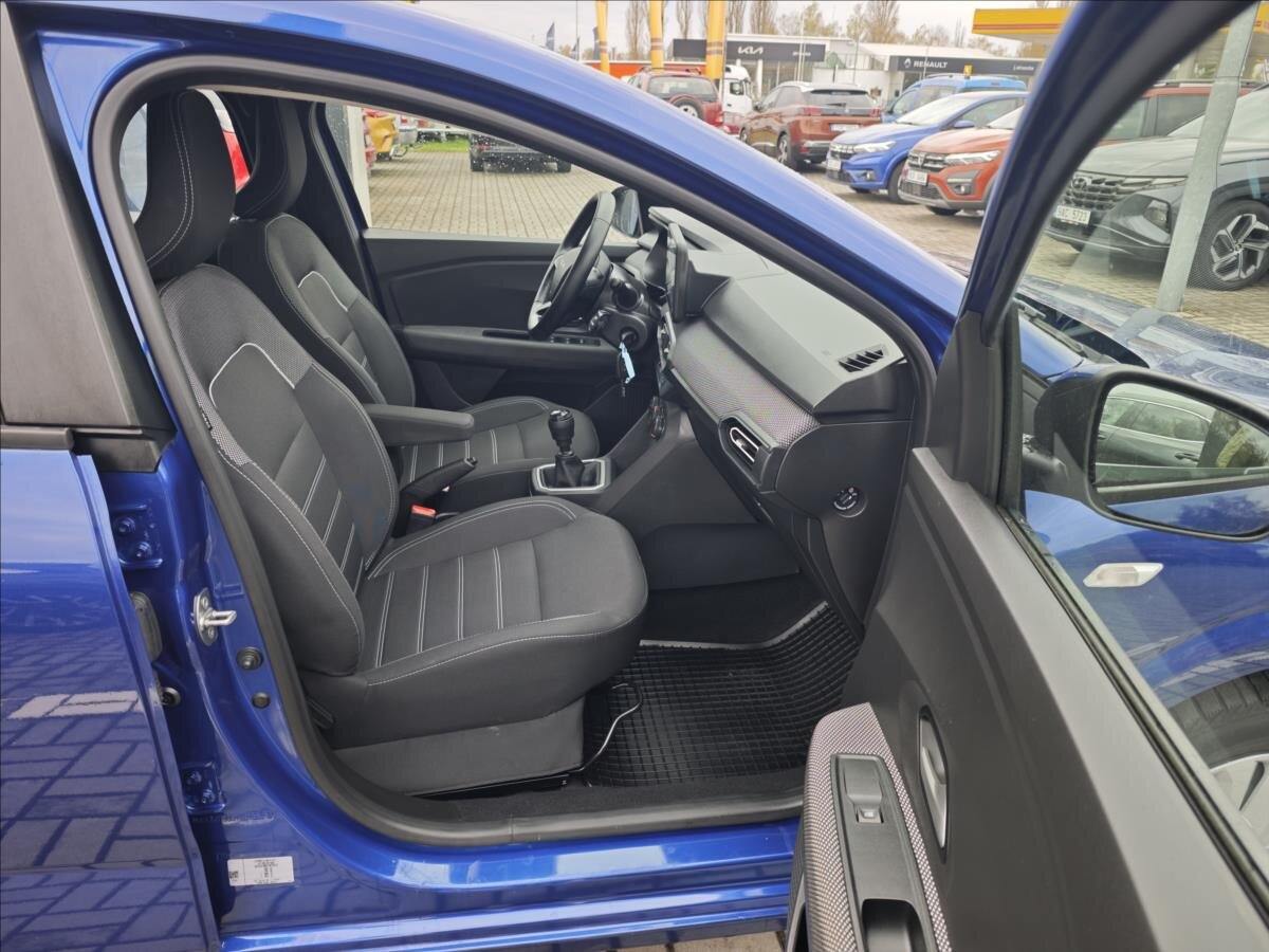 Dacia Sandero Hatchback 999,0 67 kw