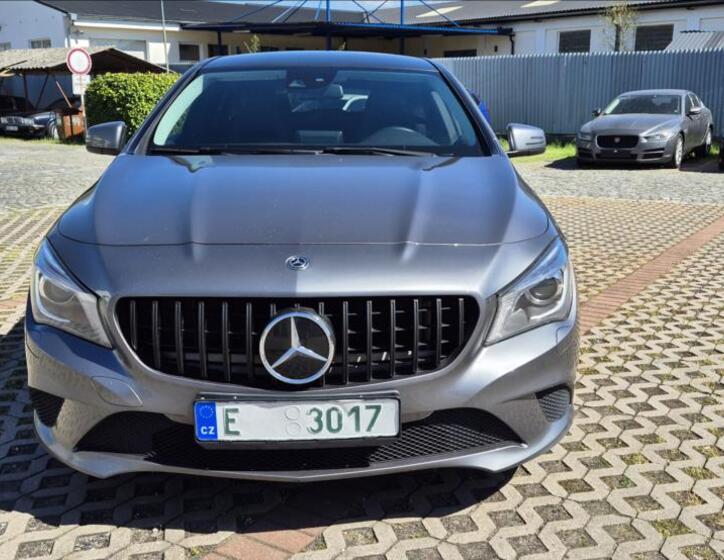 Mercedes-Benz CLA 5