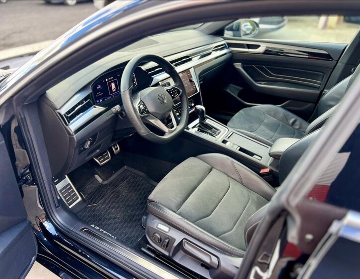 Volkswagen Arteon Kombi 2,0 l 147 kw