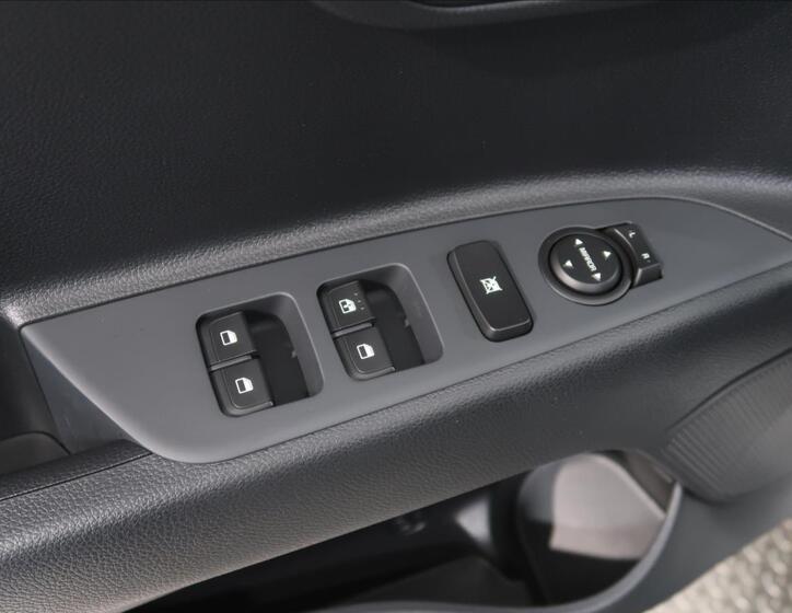 KIA Stonic SUV 1,2 l 57 kw