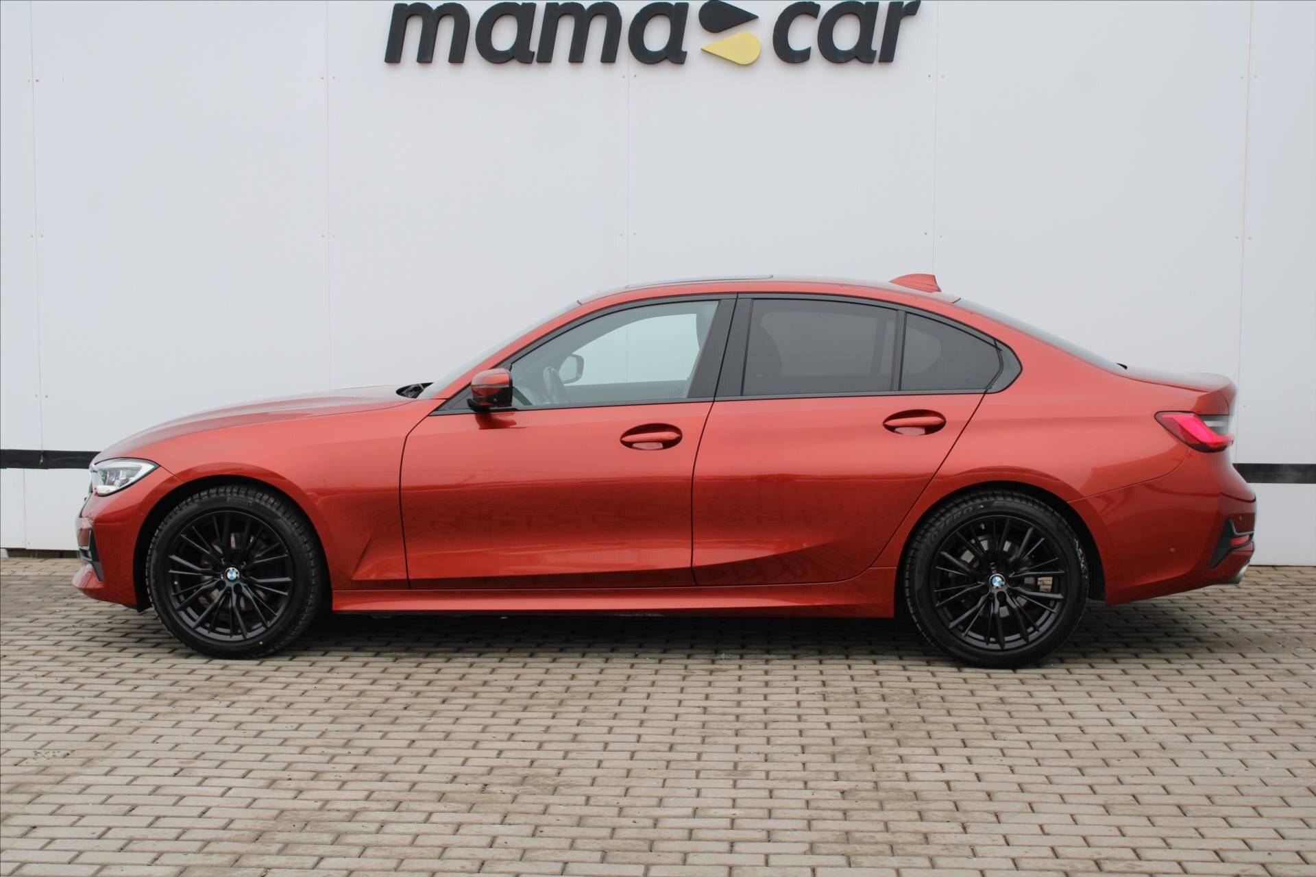 BMW Řada 3 Sedan / Limuzína 2,0 l 140 kw